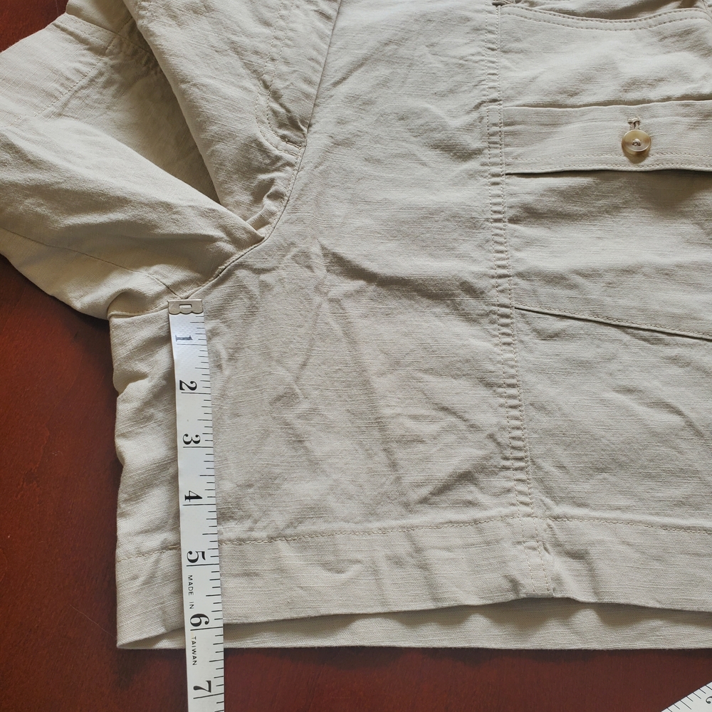 Talbots Beige Cargo Bermuda Shorts Size 10 - Picture 6 of 6